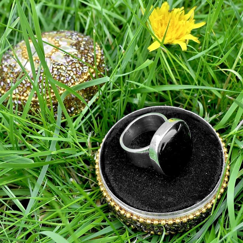 Image 2 of Silver robust ring with onyx