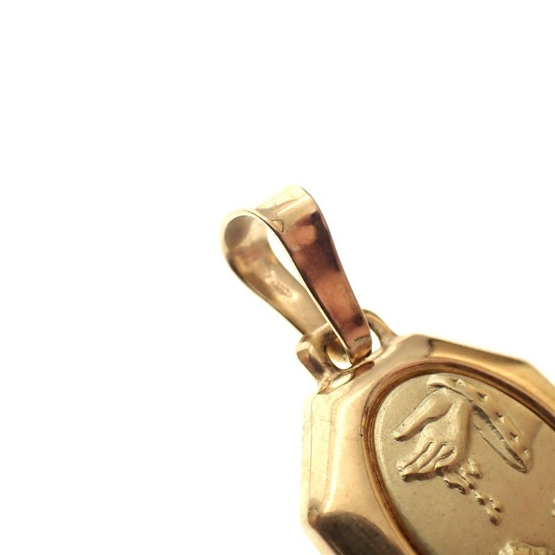 Image 4 of Gold pendant of the baptism of a child/baby