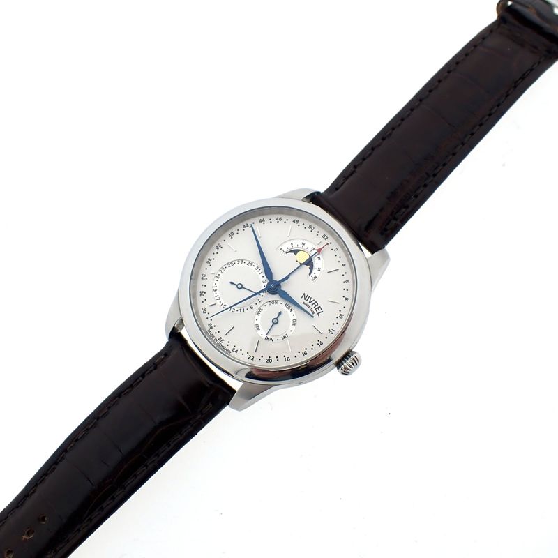 Image 9 of Nivrel Horaire L'Economiste; Automatic watch with moon phase and triple calendar
