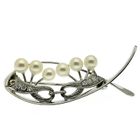 Image 1 of White gold brooch with diamond and pearl