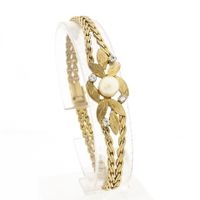 8 Karat Floral Bracelet with Cultured Pearl and Zirconia