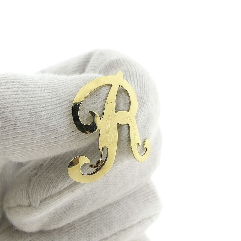 Image 8 of Gold letter brooch; letter R