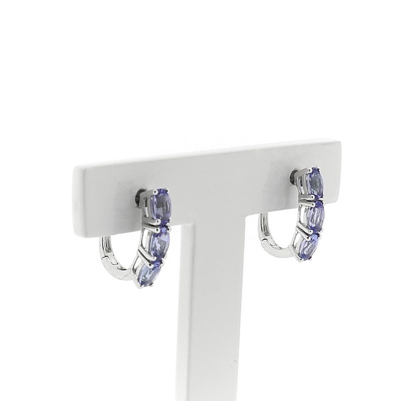 Image 1 of White gold stud earrings with tanzanite