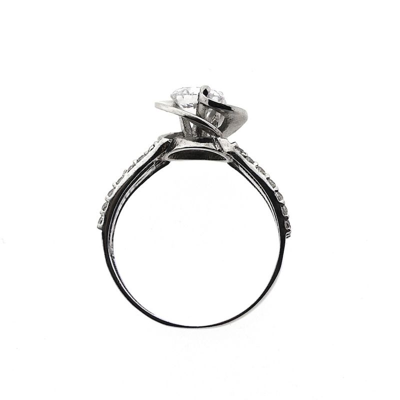 Image 5 of White gold ring with zirconia stones