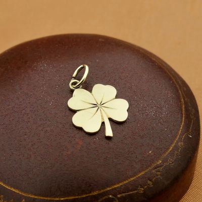 Image 2 of Gold pendant of a four-leaf clover