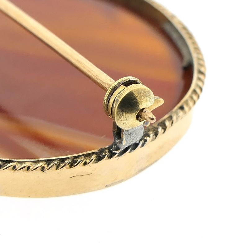 Image 4 of Antique gold brooch with carnelian bandagate