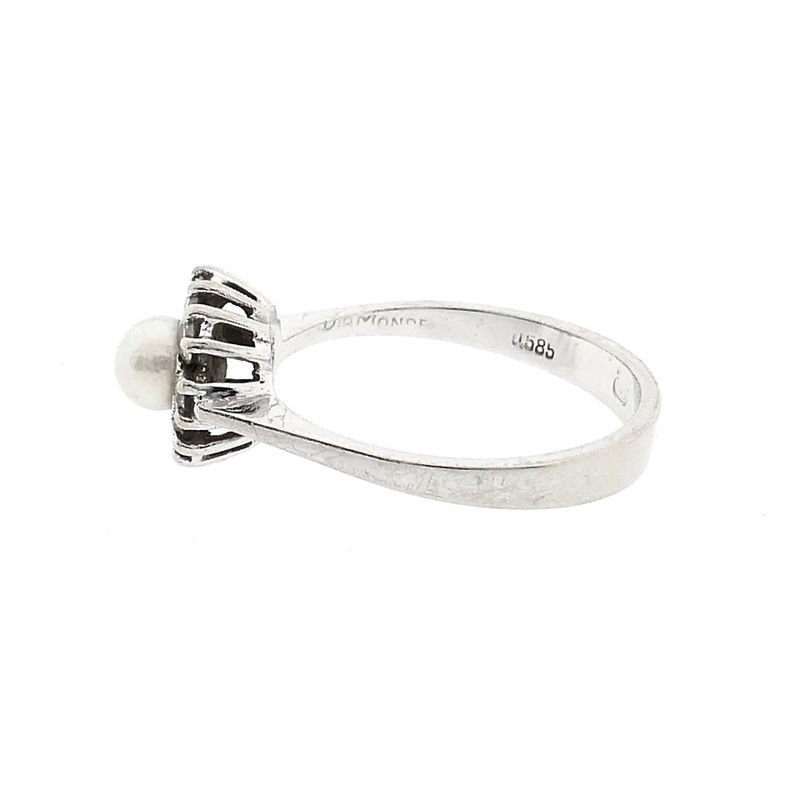 Image 7 of Diamonde White Gold Ring with Pearl & Diamonds