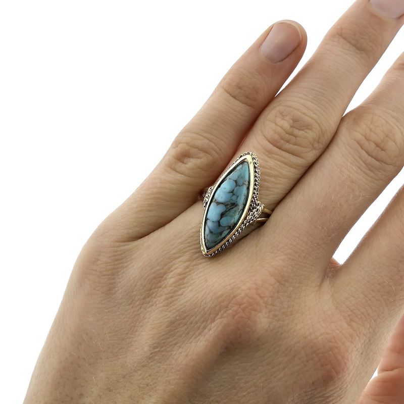 Image 4 of Vintage gold ring with turquoise
