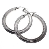 Silver flat hoop earrings with ribbed edge | Ø 33 mm
