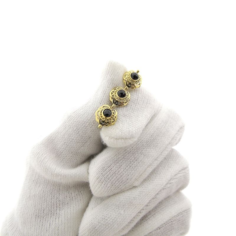 Image 2 of Antique gold brooch with garnet.