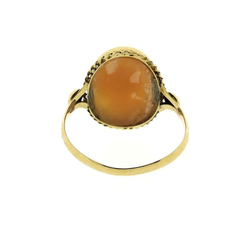Image 4 of Vintage gold ring with cameo