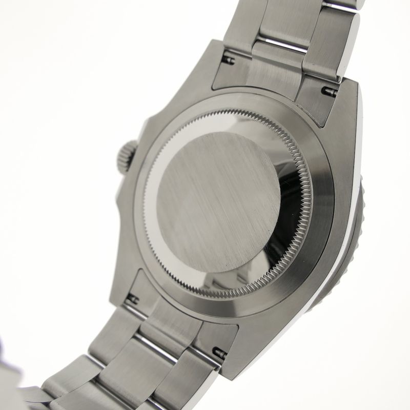 Image 14 of Rolex Submariner 'No-Date' 124060; Automatic men's diving watch