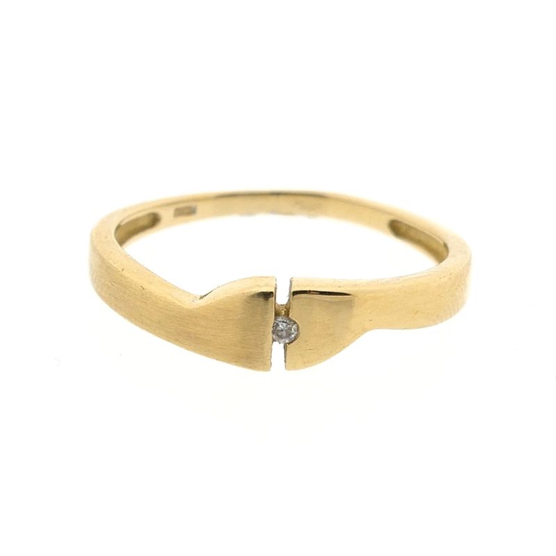 Image 5 of Gold ring with diamond; 0.01 ct.