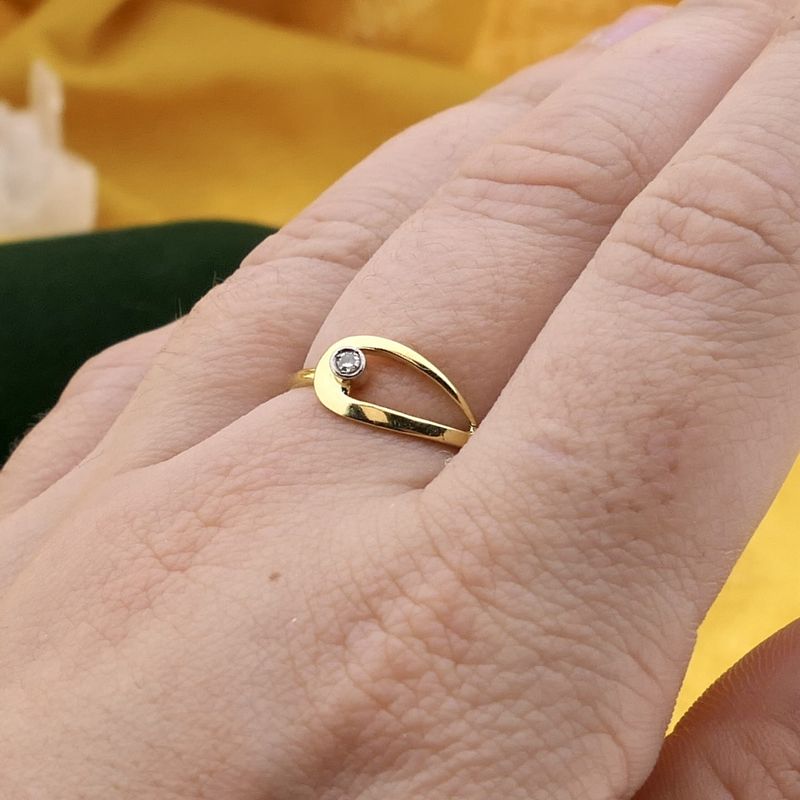 Image 4 of 18 carat gold solitaire ring with diamond | 0.015