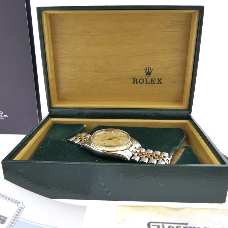 Image 13 of Rolex Datejust 1601 'Full-set'; Vintage automatic watch from 1977