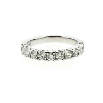 Image 2 of White gold ring with diamonds; 0.88 ct.