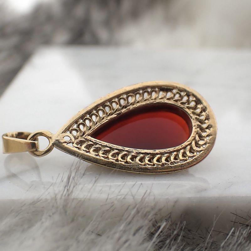 Image 4 of Gold pendant with carnelian | Vintage/antique