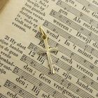 Image 8 of Gold pendant with a subtle cross