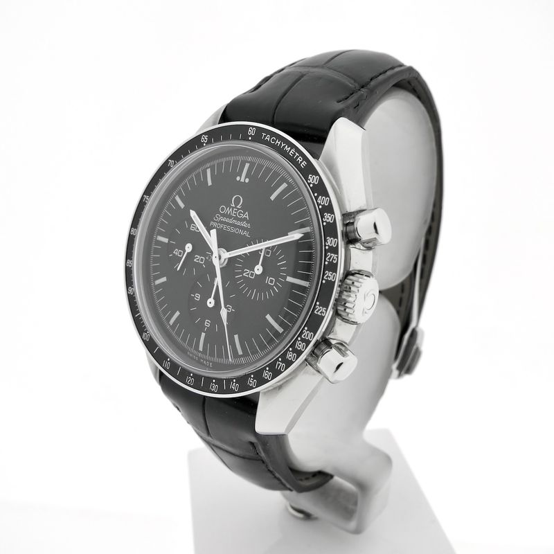 Image 2 of Omega Speedmaster Professional Moonwatch 31133423001001; Chronograph men's watch