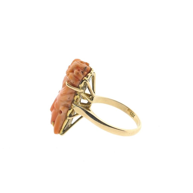 Image 7 of Vintage gold ring from Kuan Yin in red coral
