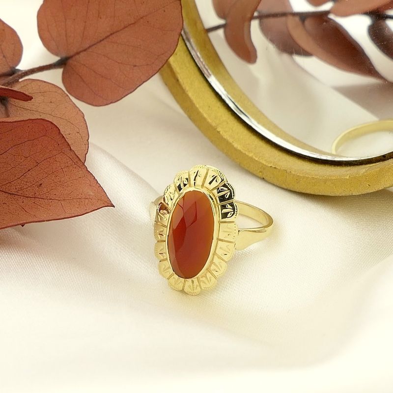 Image 8 of Vintage gold ring with carnelian