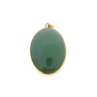 18 carat gold pendant with aventurine