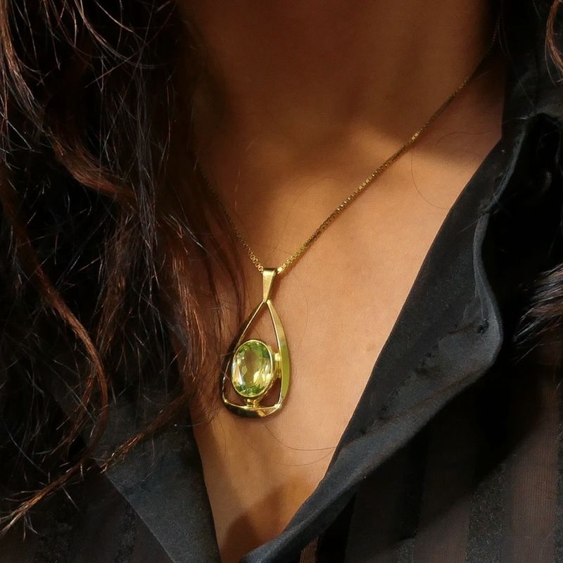 Image 4 of Gold pendant with synthetic gemstone from the 60s