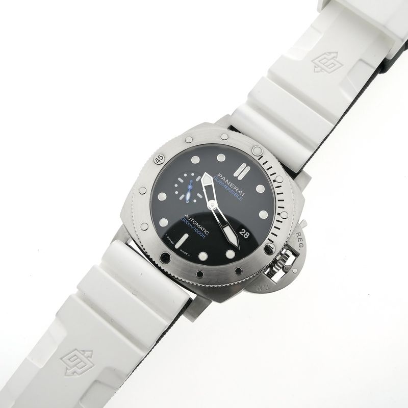 Image 17 of Panerai Submersible QuarantaQuattro 44mm PAM01229; Automatic men's watch