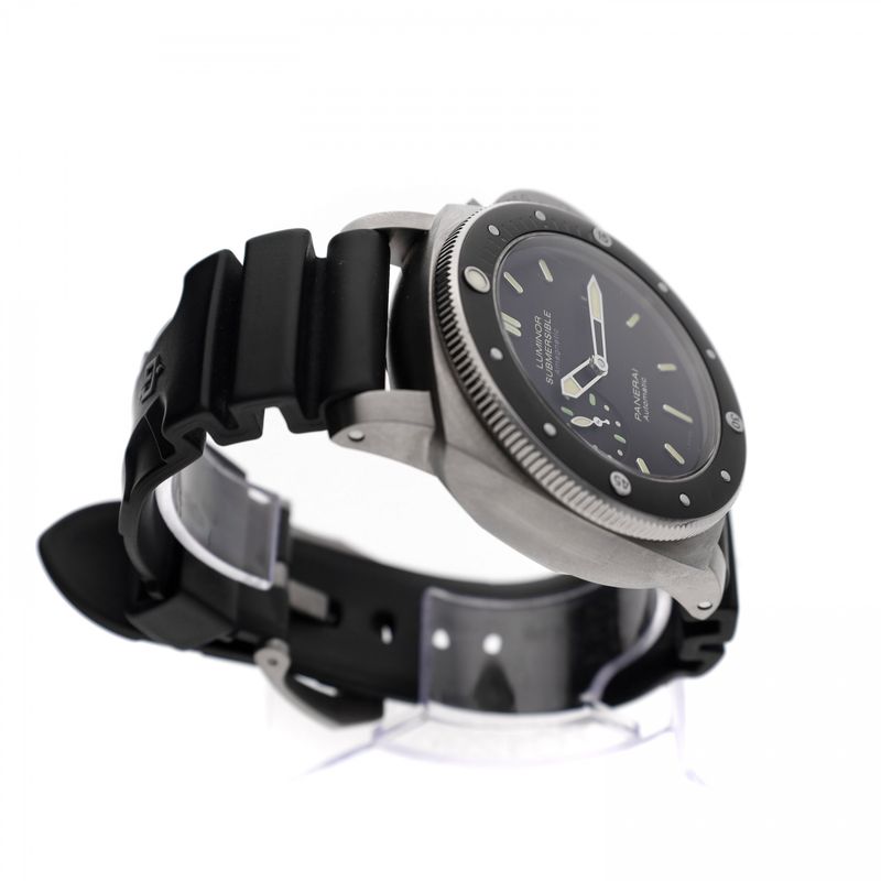 Image 12 of Panerai Luminor Submersible PAM00389; Automatic Watch