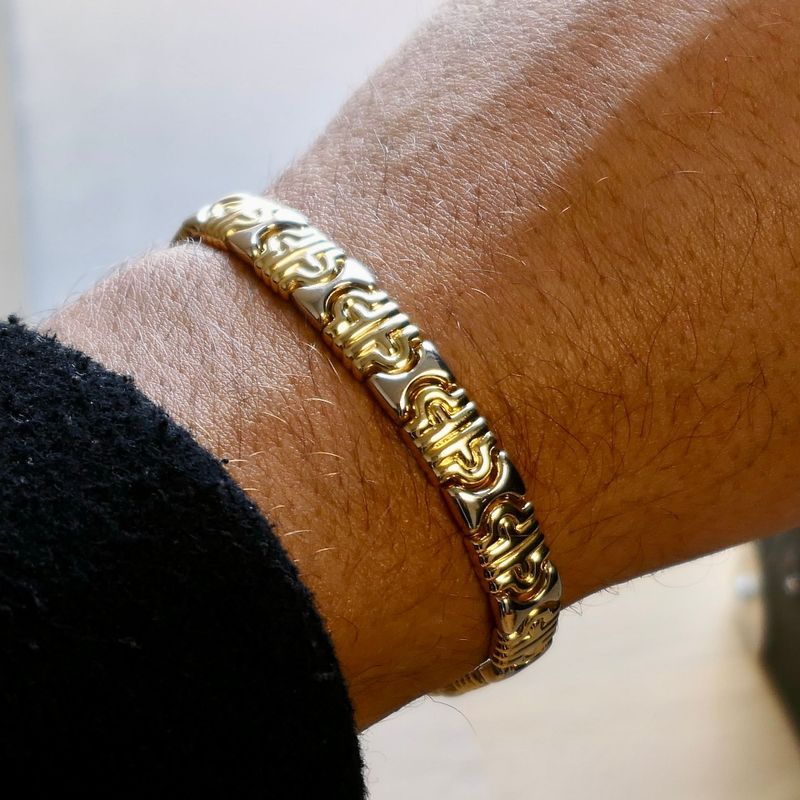 Image 13 of Bicolor Gold Bracelet with Fantasy Links; 18 Karat; 20 cm