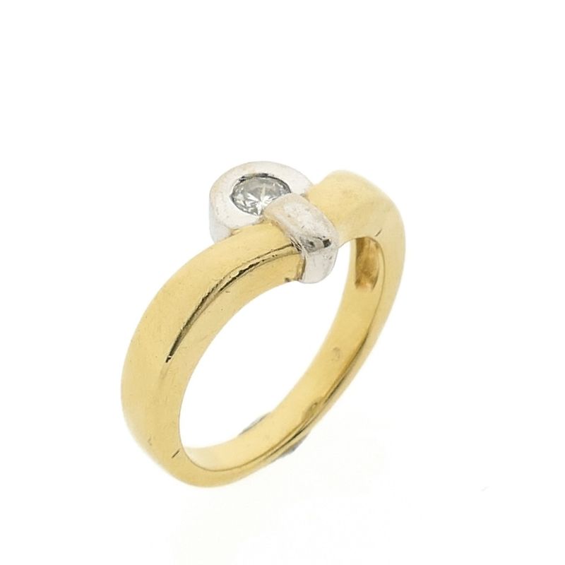Image 1 of Two-tone gold ring with diamond; 0.15 ct.