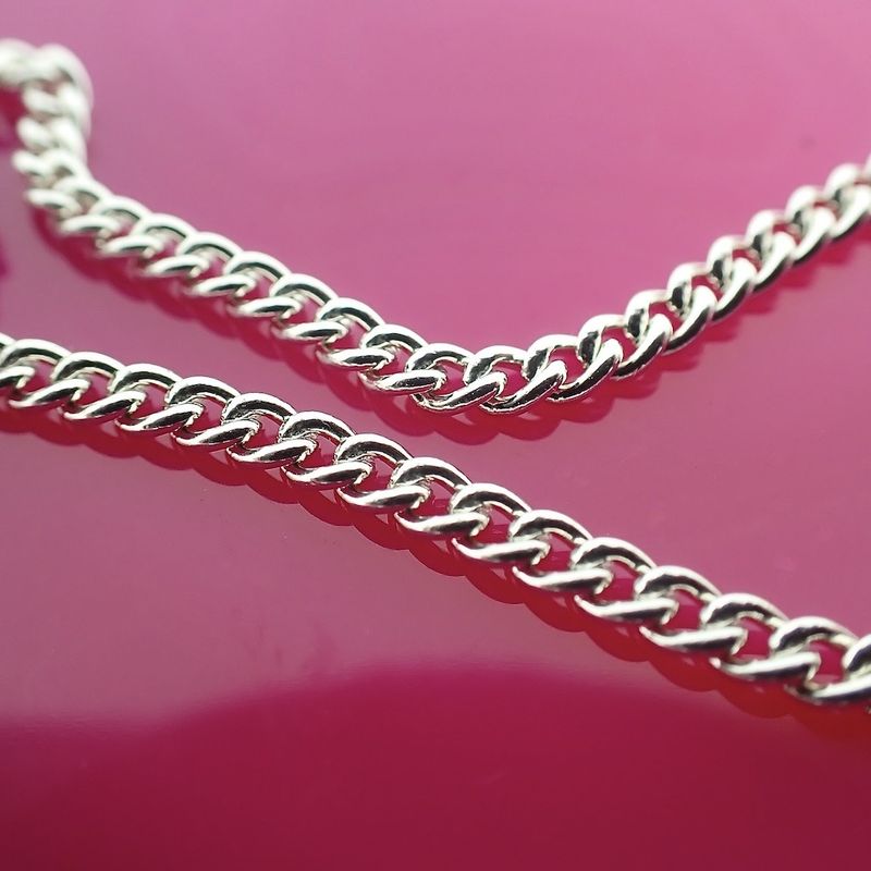 Image 3 of Silver children's link bracelet with engraving plate
