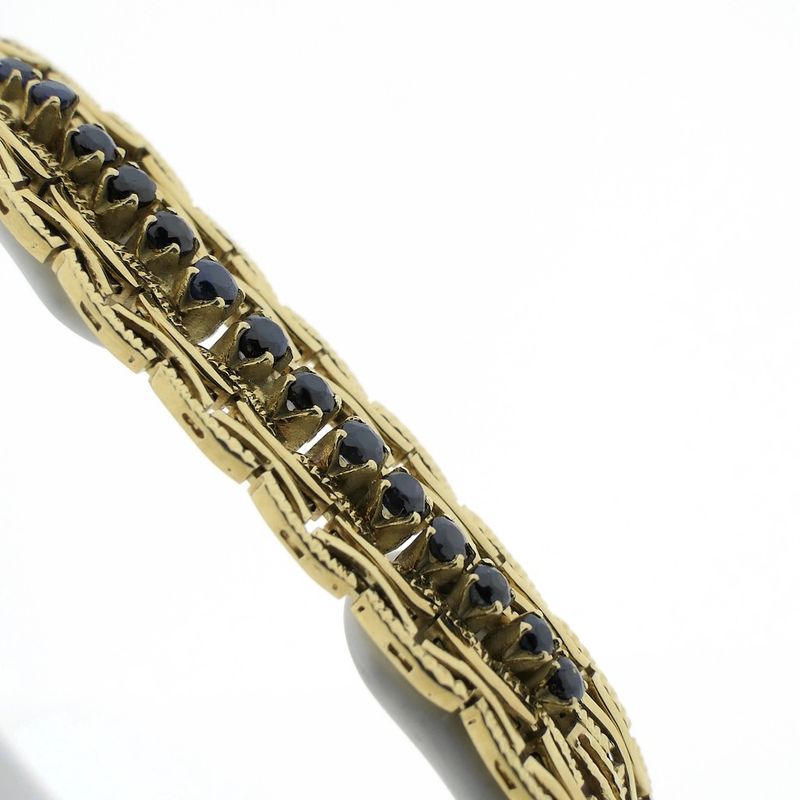 Image 3 of Vintage gold link bracelet with sapphire
