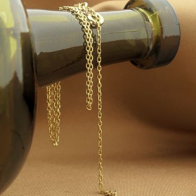 Image 2 of 18 carat gold anchor link chain.