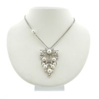 UTOPIA Art Deco white gold necklace with pearl and diamond 1.75 ct.