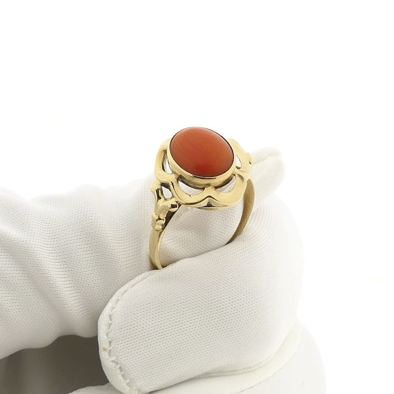 Image 10 of Gold ring with red coral | Antique