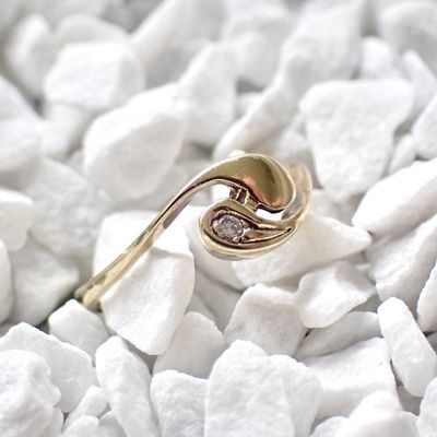 Image 2 of Gold ring with diamond; 0.025 ct. | Toi et moi