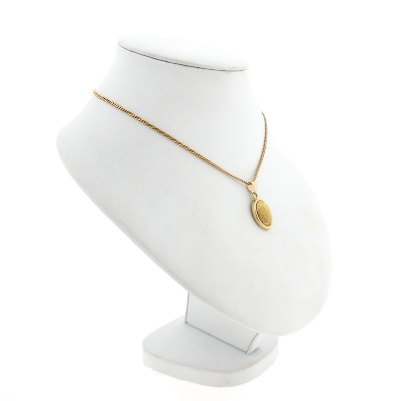 Image 6 of Gold pendant with pattern