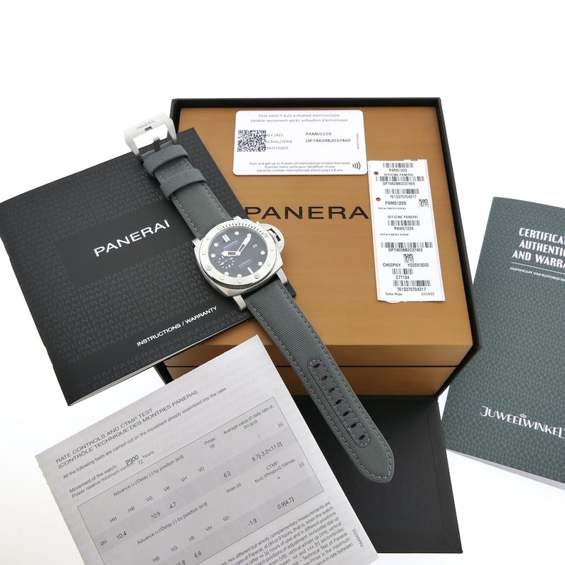 Image 28 of Panerai Submersible QuarantaQuattro 44mm PAM01229; Automatic men's watch
