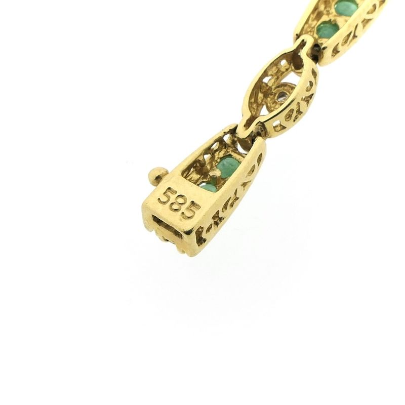 Image 8 of Gold bracelet with emerald and diamond; 0.04 ct. | 18.5 cm