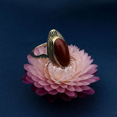 Image 2 of Vintage Gold Ring with Blood Coral