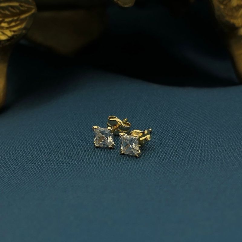 Image 2 of Gold stud earrings with zirconia