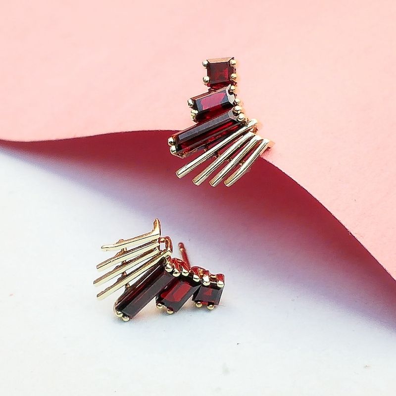 Image 2 of Gold stud earrings with garnet