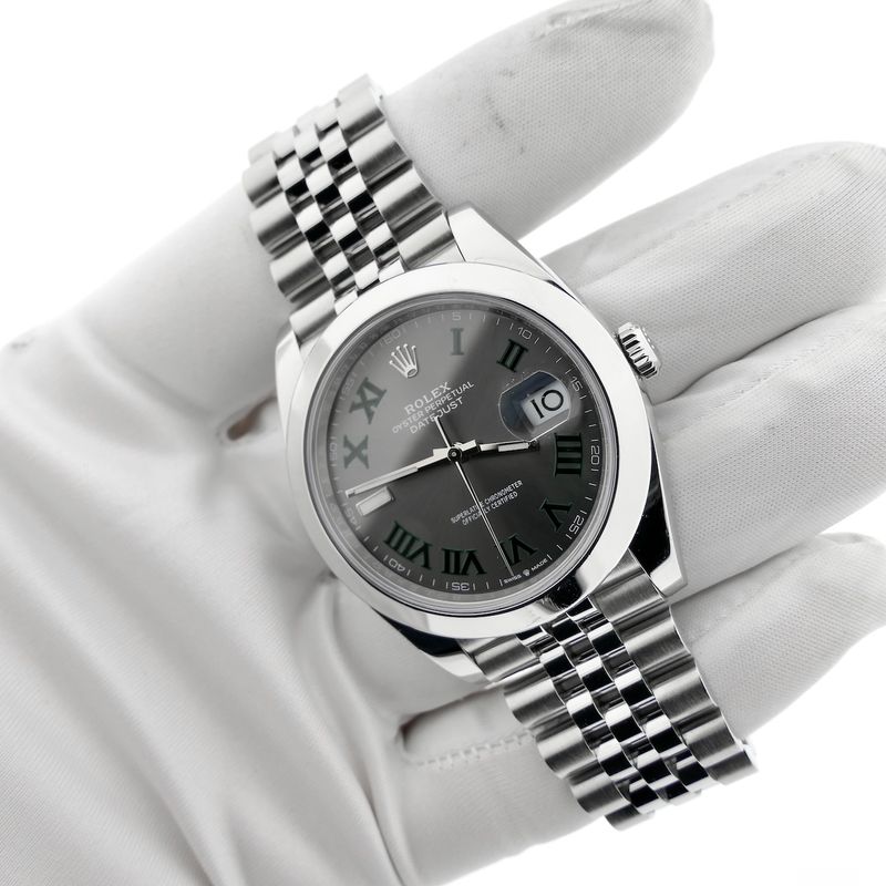 Image 14 of Rolex Datejust 41mm 'Wimbledon' 126300; Automatic men's watch