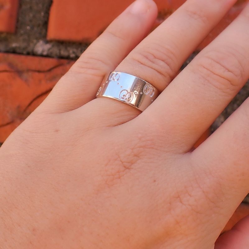 Image 4 of Gucci white gold ring