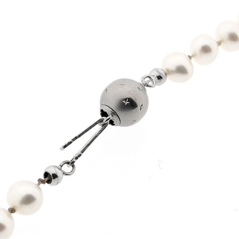 Image 5 of Pearl necklace with white gold clasp