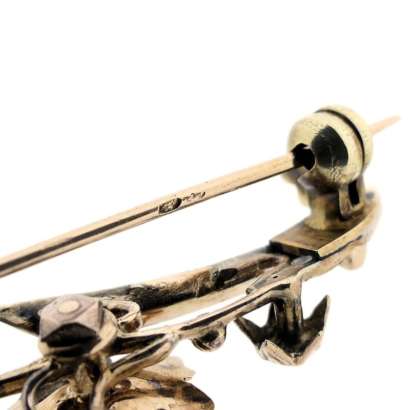 Image 8 of Vintage gold flower brooch with pearl