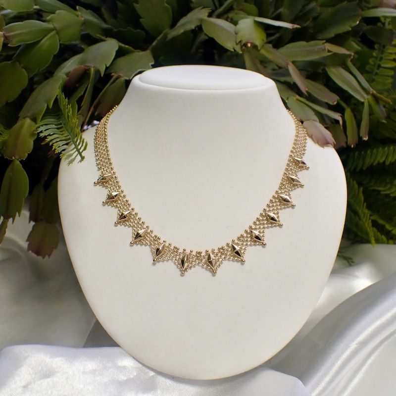 Image 5 of Gold gallery wire link necklace