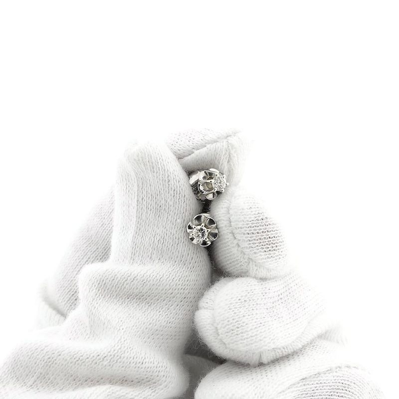 Image 6 of White gold solitaire stud earrings with diamond; 0.14 ct.