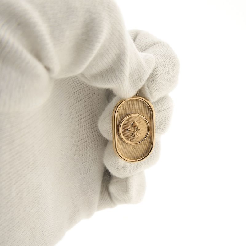 Image 11 of Rose gold pendant with Saudi Arabia emblem